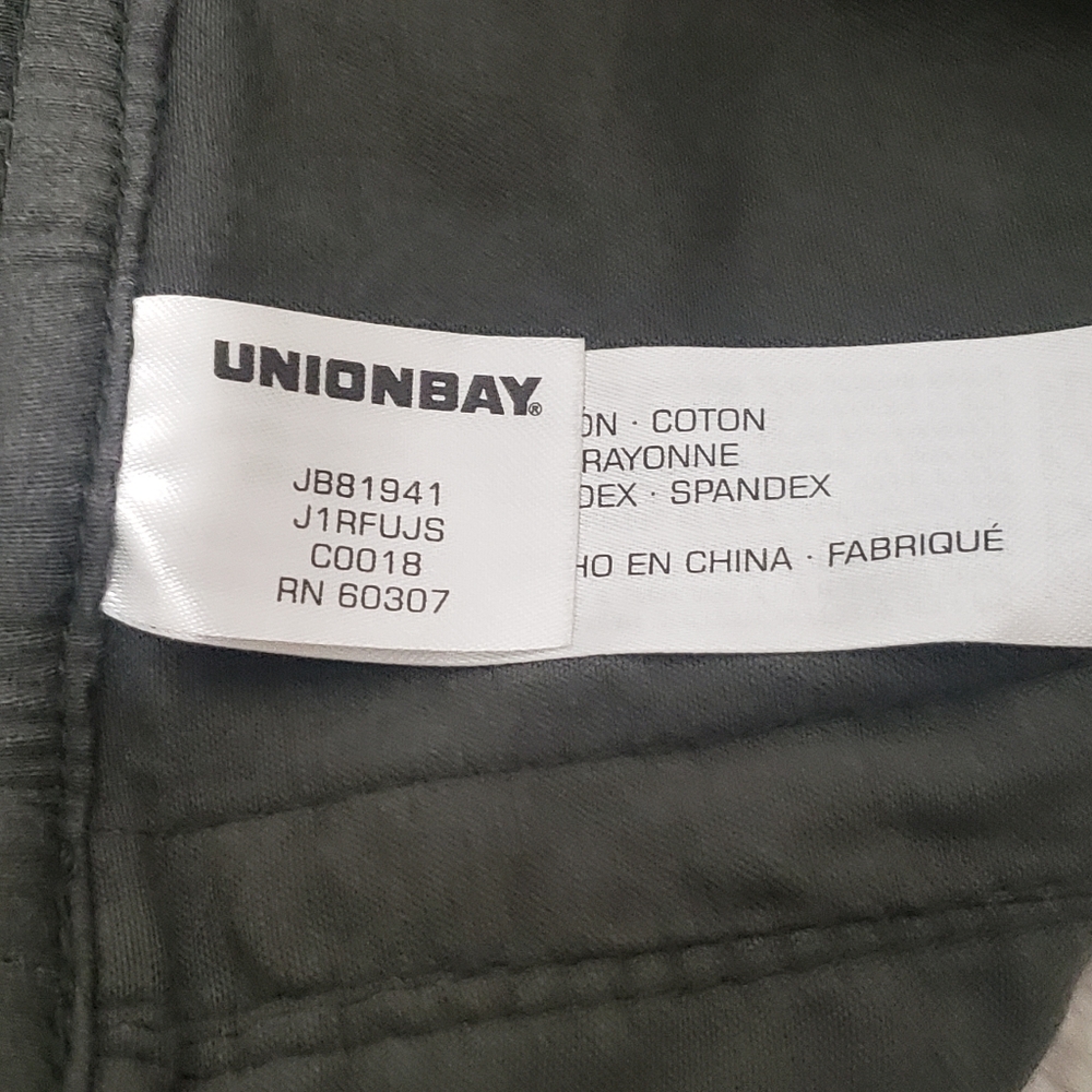 Unionbay Army Green Shorts Size Small - Picture 6 of 9